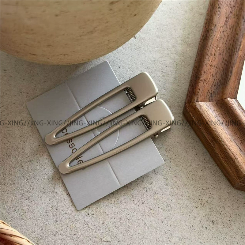 Cold wind metal silver hair clip pair geometric rectangular wave edge duckbill bangs bangs folder new model