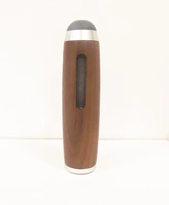 Driving without Ash Smoking Artifact Bomb-Free Ash Lazy Cigarette Mouth Silicone Cigarette Case Mini Walnut Ashtray (Car ashtray) - silver