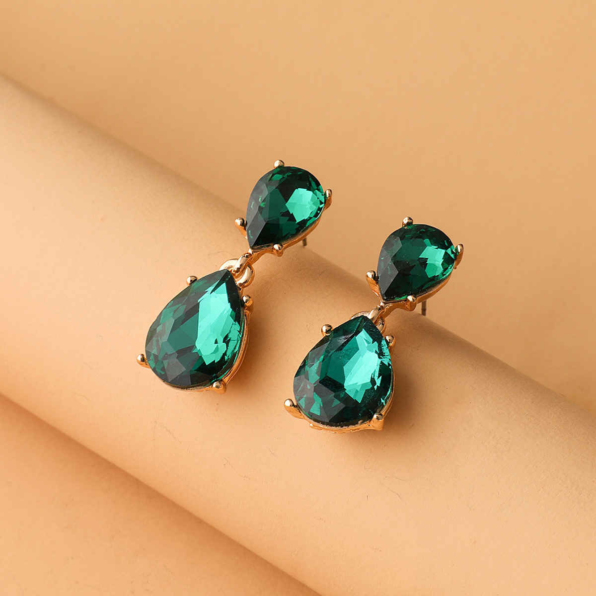 소원 일본과 한국 중공 기하학 녹색 복고풍 여성 귀걸이 독립 포장 유럽과 미국 국경 인기 귀걸이