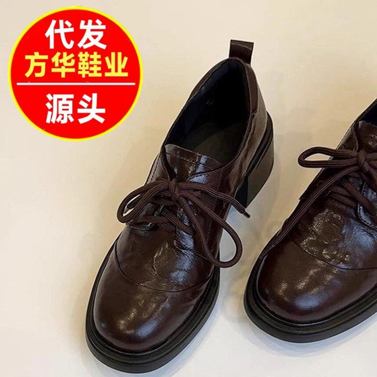 Gran Bretaña retro redonda cabeza de lazos zapatos Lefour otoño / invierno 2025 nuevo estilo de viaje versátil zapatos de cuero de tacón grueso zapatos de mujer
