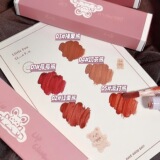 Danmolu Интернет-знаменитость Hottest Bear Party Gloss Gloss Долгосрочный увлажнение для улучшения цвета лица и легко окрашивает новых студентов