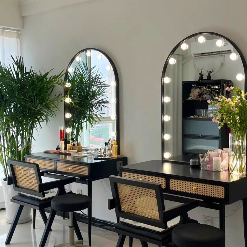 Chinese rattan studio professional dressing table with light wedding dress shop beauty salon studio makeup artist dressing table