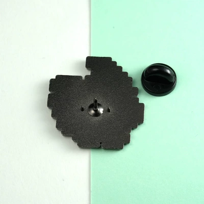 game enamel badge game — Yaxa sancaqları