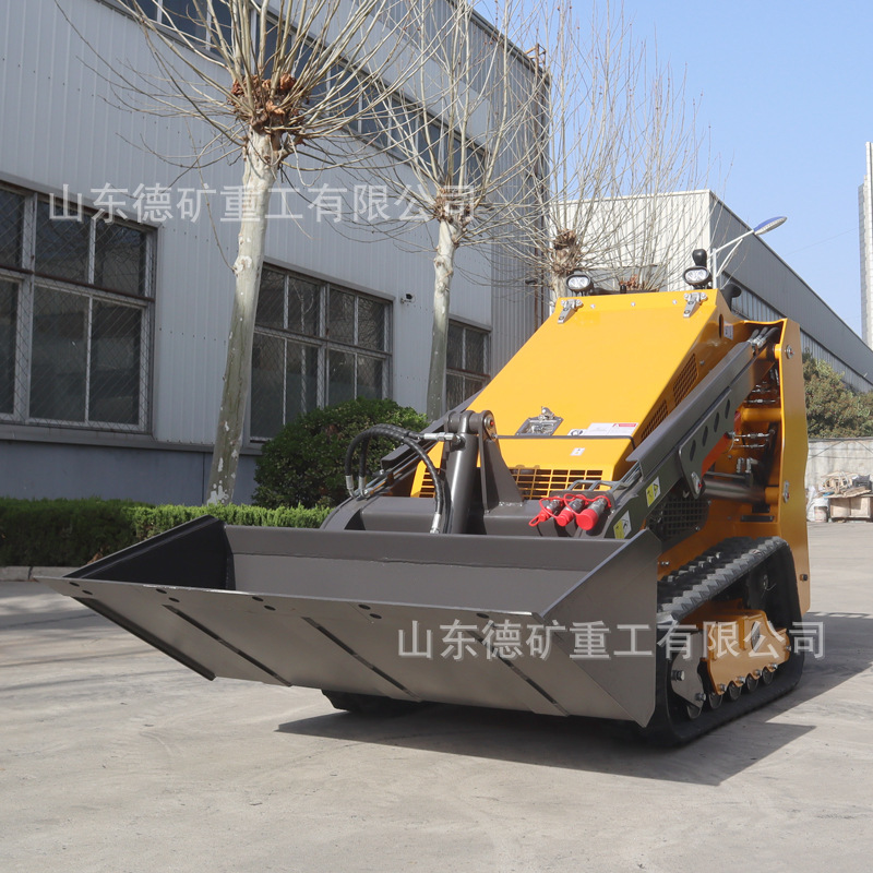 一机多属具四驱铲车养殖农用多功能履带滑移式装载机小型工程专用