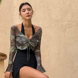 新款韩版度假泳装性感修身渲染长袖罩衫连体平角裙式泳衣女两件套