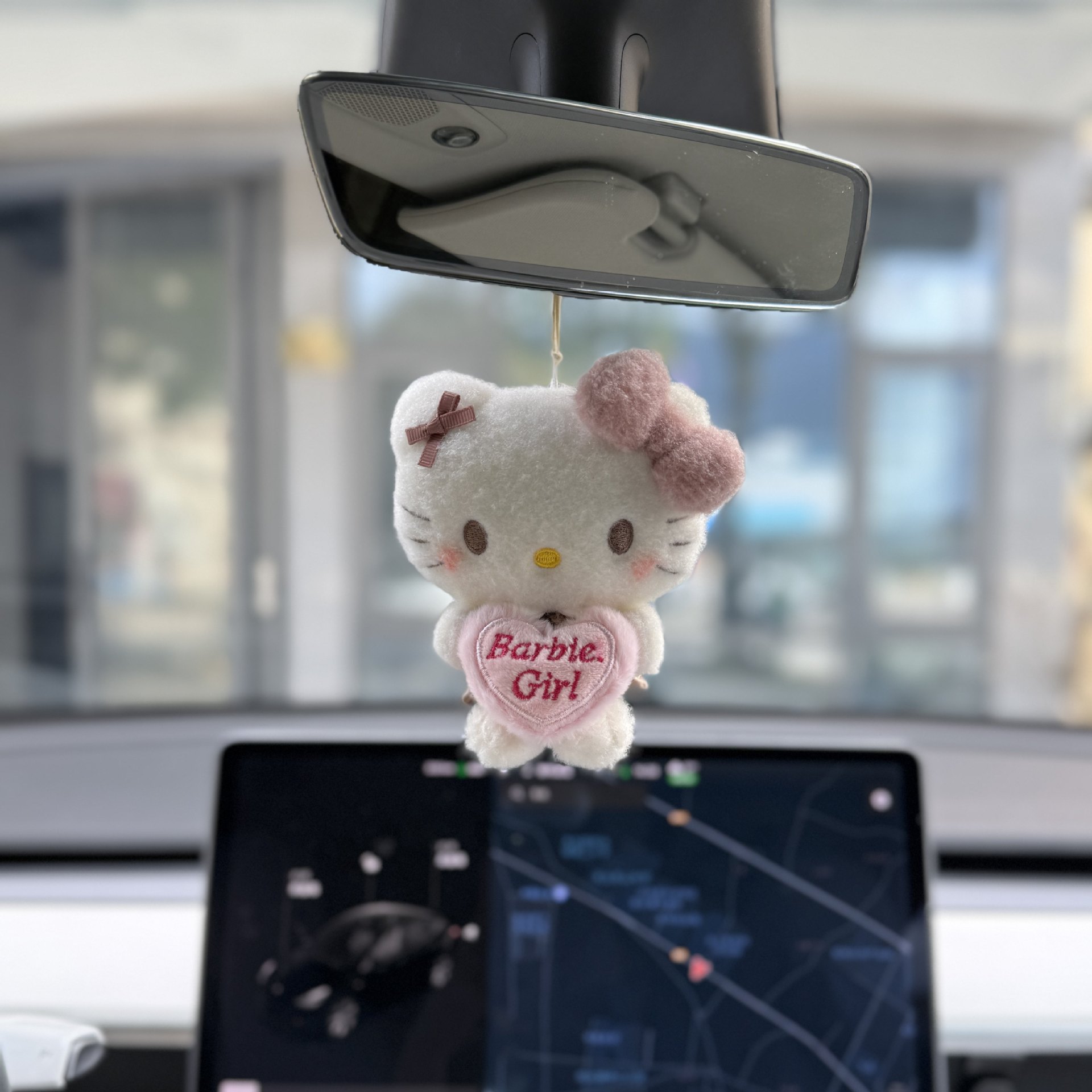Cute plaid kitty car tissue box, tissue holder, tissue bag, car interior decoration, new car gift, niche product