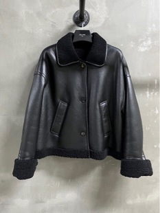 25������Ʒ�M������ū��ë���I�OӋ�r�����e���sƤëһ�w����Ů