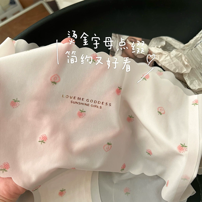 蜜桃朵娜 Cute свежие ультратонкие шелковые трусы с принтом клубники, дышащие брюки/трусы, средняя посадка