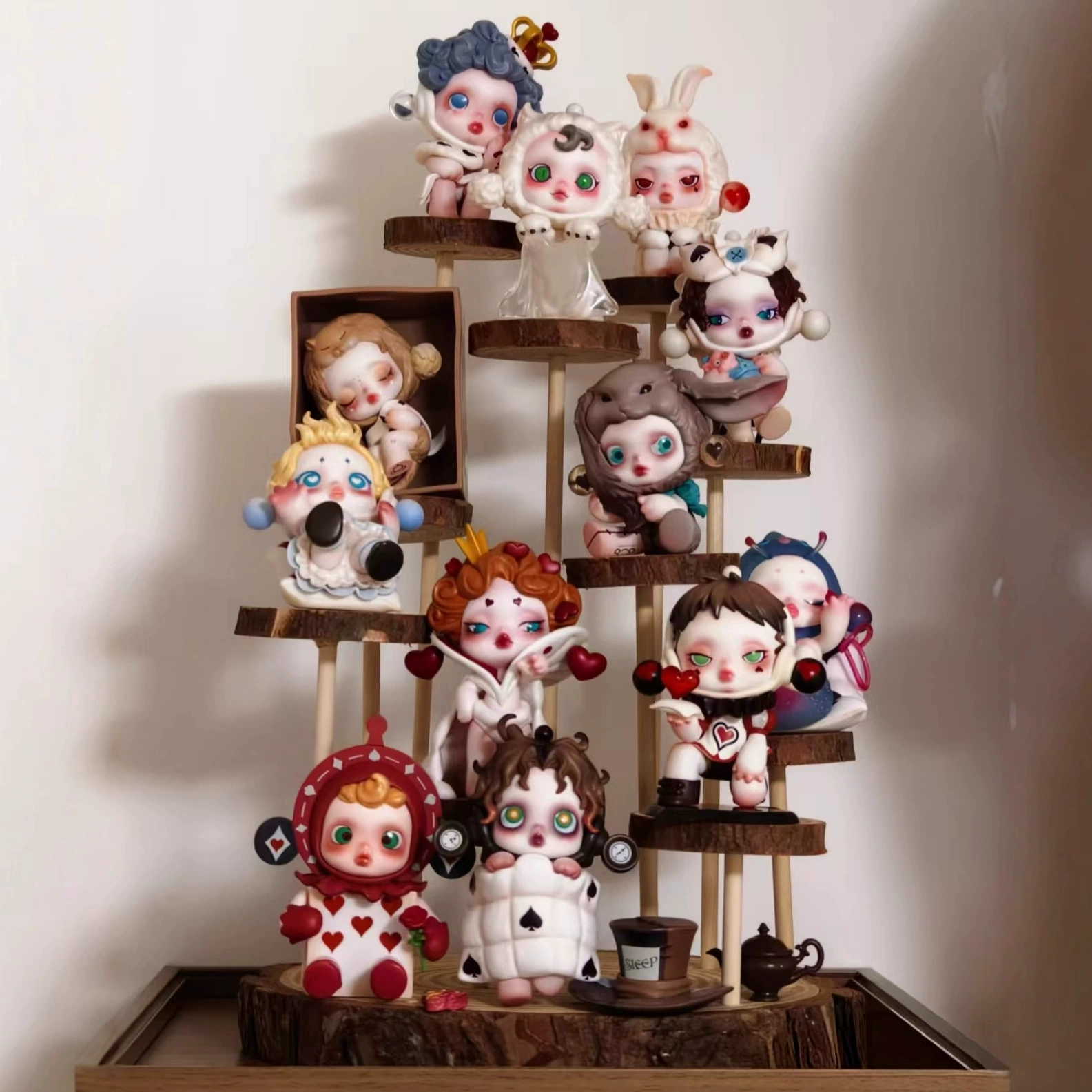 Блайнд-бокс фигурка POPMART Skullpanda, ручная работа, коллекционная кукла, 90 г