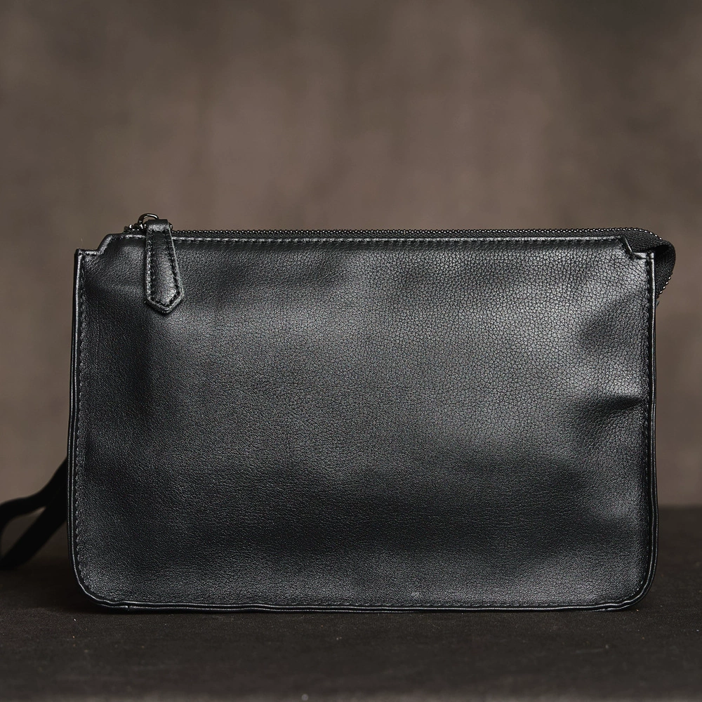 Men's small clutch bag for leisure