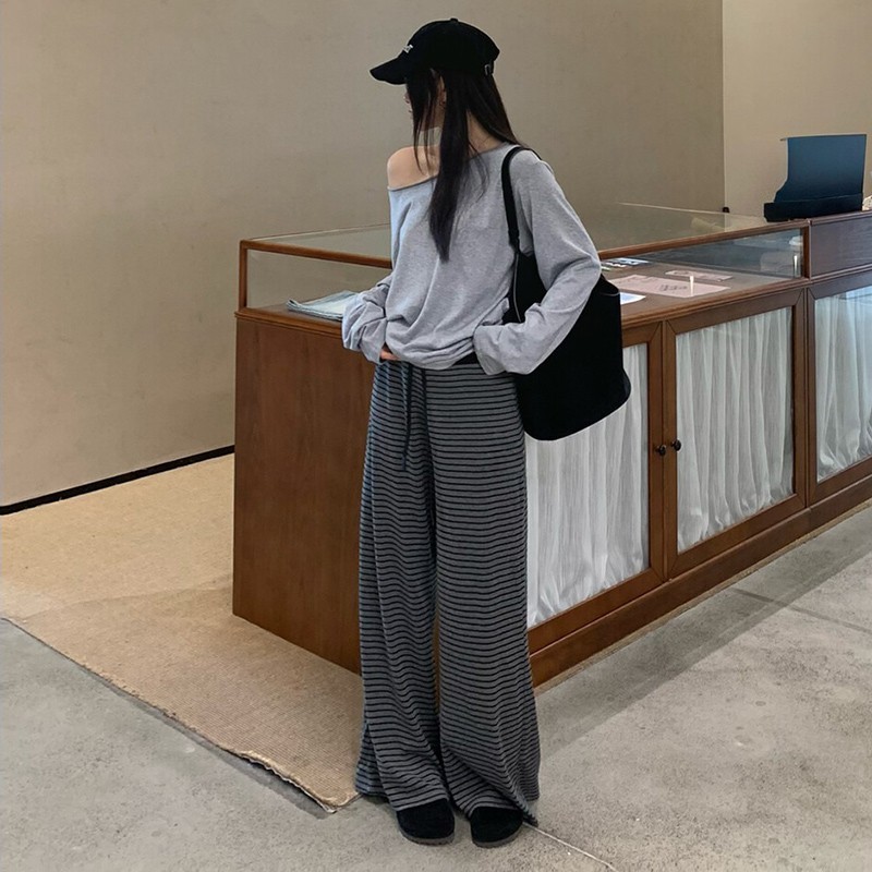 孕妇装韩系秋冬简约风格微胖穿搭时髦穿搭上衣条纹裤子秋季两件套|undefined
