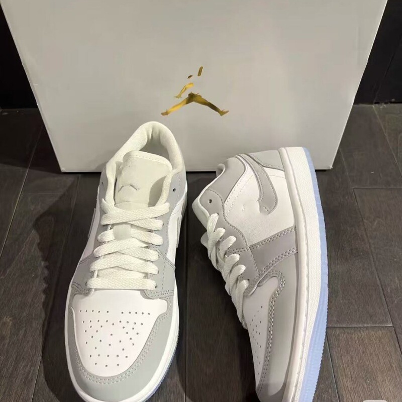 Aj1 Ecological Cowhide Retro Non-Slip Wear-Resistant Basketball Shoes Sports Shoes Reverse Hook Low-Top Trendy Ball Series