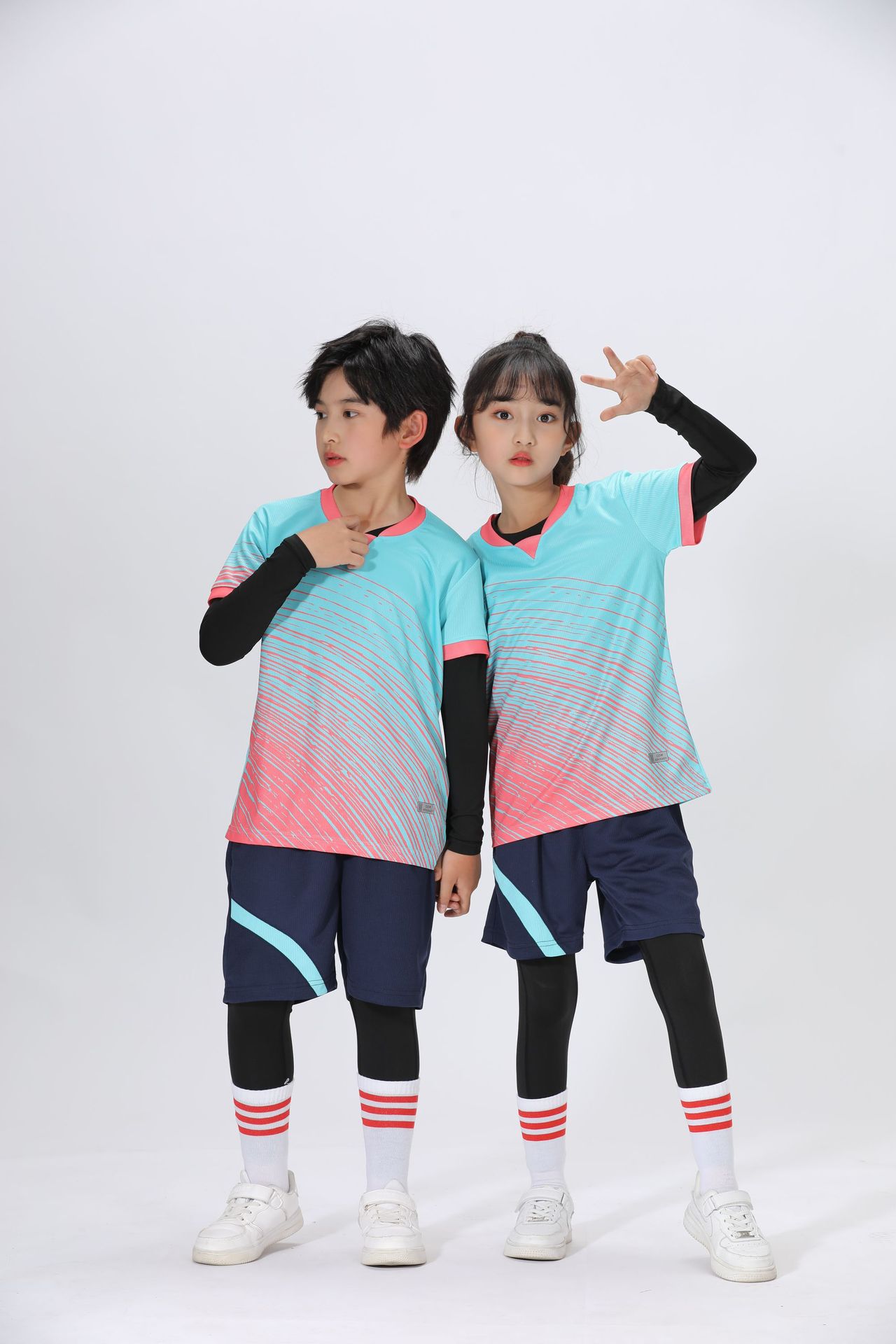 Abbigliamento sportivo da allenamento per bambini ad asciugatura rapida, sport da basket a maniche corte, set di pantaloni fitness, estivo_voghion.com