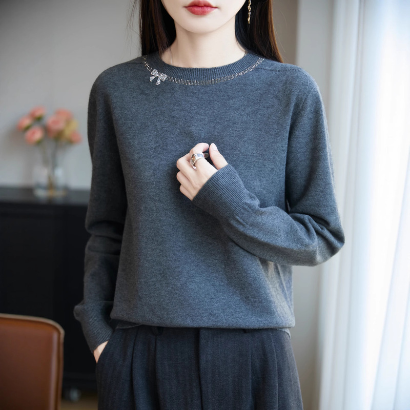 Autumn and Winter New Andy Velvet Round Neck Knitwear Long-Sleeved Hot Diamond Bow Loose Knitwear Bottoming Shirt Top for Women