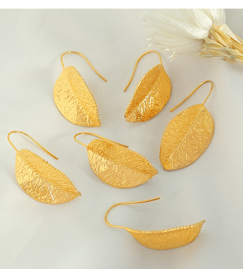 Titanium Steel Retro Simple Style Plating Leaf Drop Earrings display picture 9