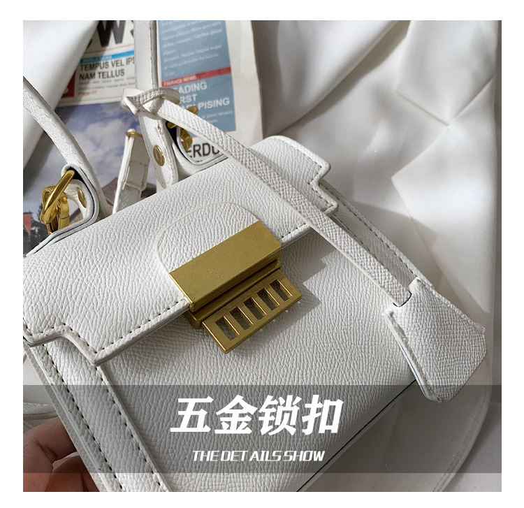 Fashion Messenger Shoulder Portable Bag display picture 20