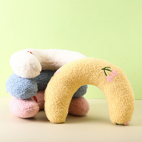 Dog and Cat Deep Sleep Pillow U-shaped Cervical Protection Cat Toy Soft and Comfortable Throw Pillow Pet Supplies