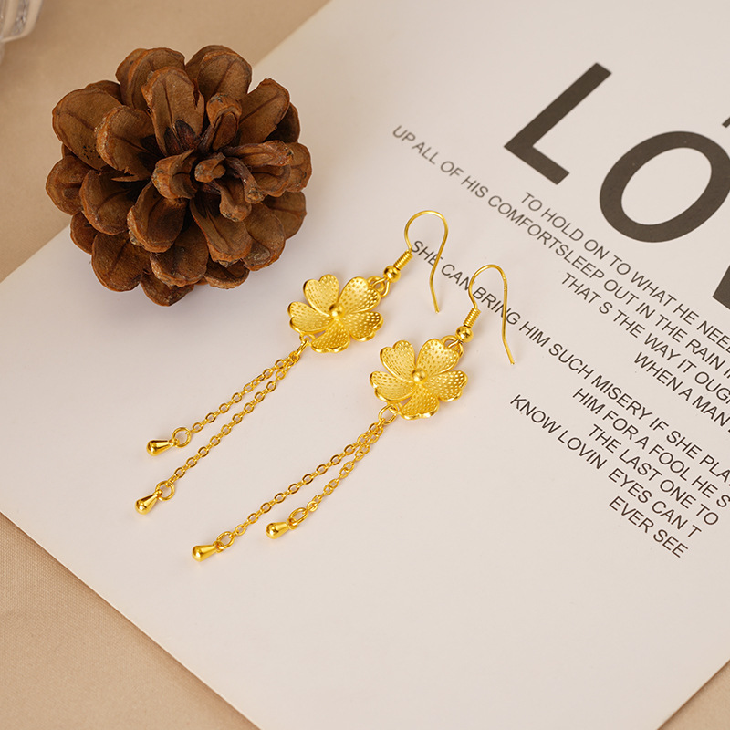 Pendientes de camelia de estilo antiguo Pendientes de verano de alta calidad para niñas con borlas Pendientes de oro de arena vietnamita que no se desvanecen durante mucho tiempo