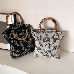 Ů�������¿����鲼�����r�п����Ứ��ϵ�͹��L�񹝰������