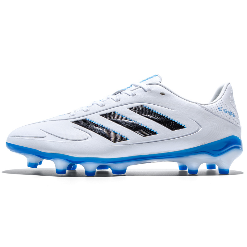 2025 zapatos de fútbol nuevos colores resistentes al desgaste hombres y mujeres clavos de hierba transfronterizos fábrica juvenil venta directa de un cabello