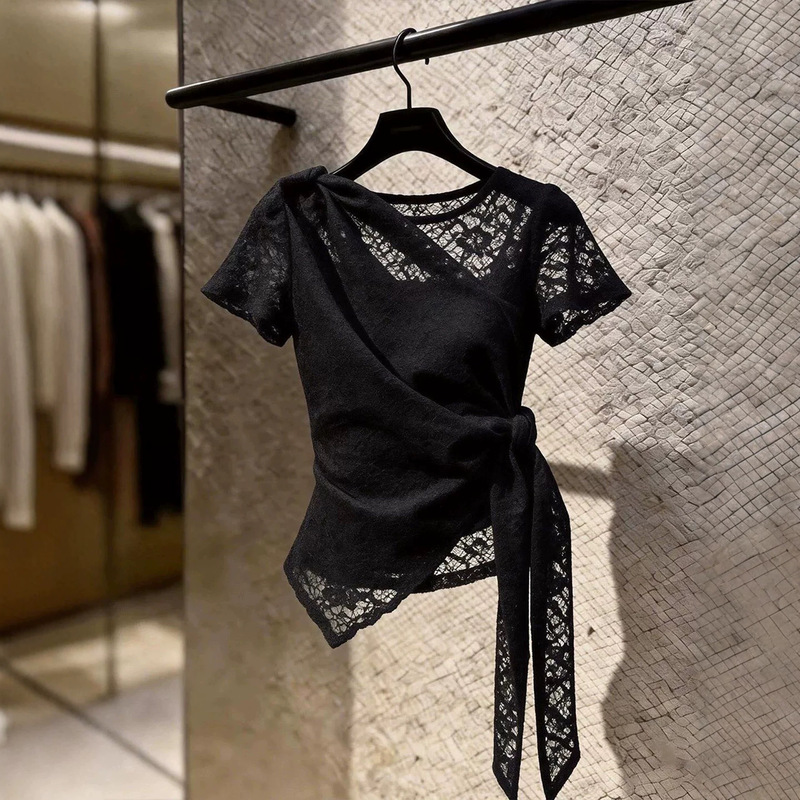 Black Short-Sleeved Blouse for Women, Summer 2026 New Style, Stylish and Age-Reducing, Slim Fit, Design-Inspired Lace Blouse with Lace Trim