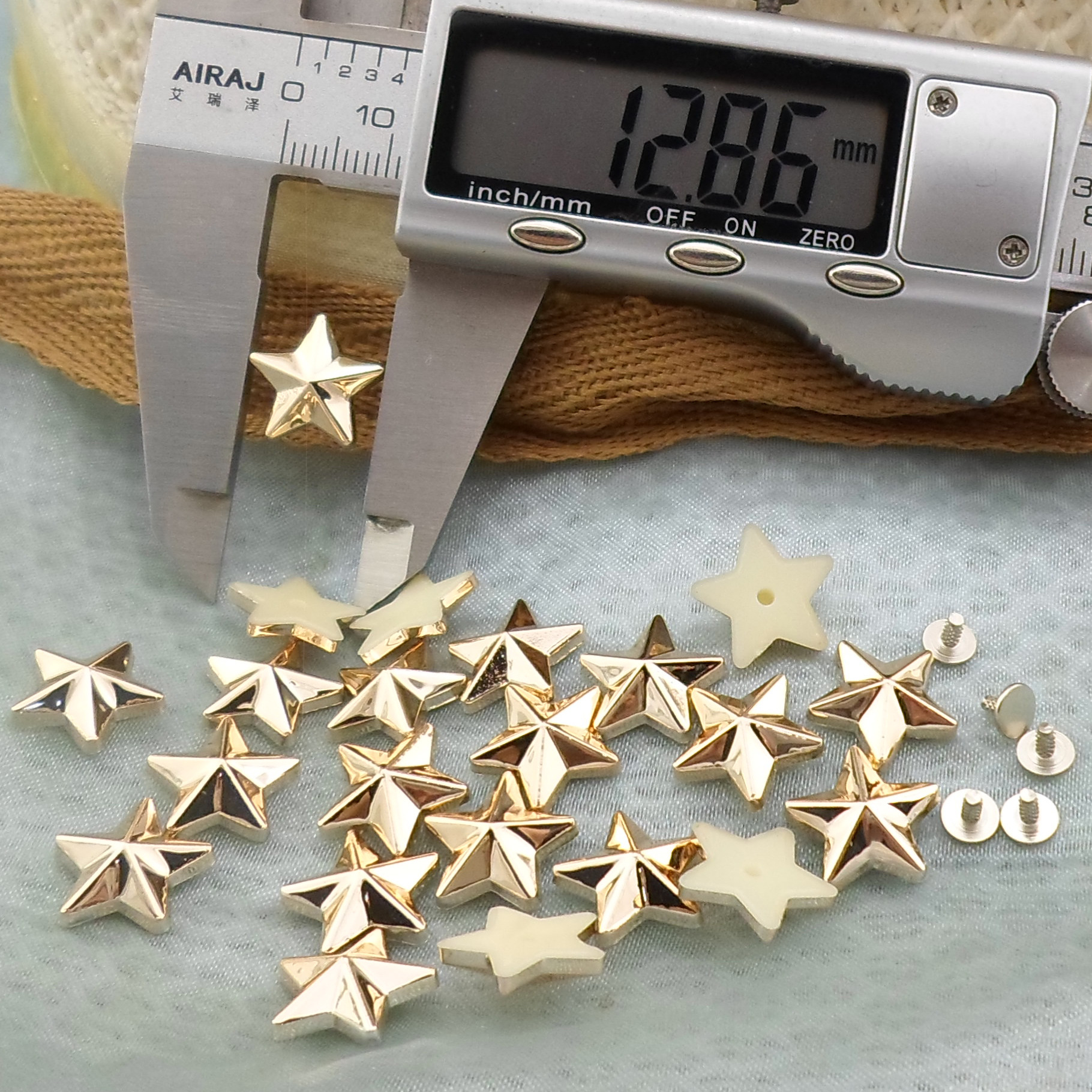 （塑胶）13MM塑料有孔五角星撞钉 ABS包包服装服饰装饰星星铆钉