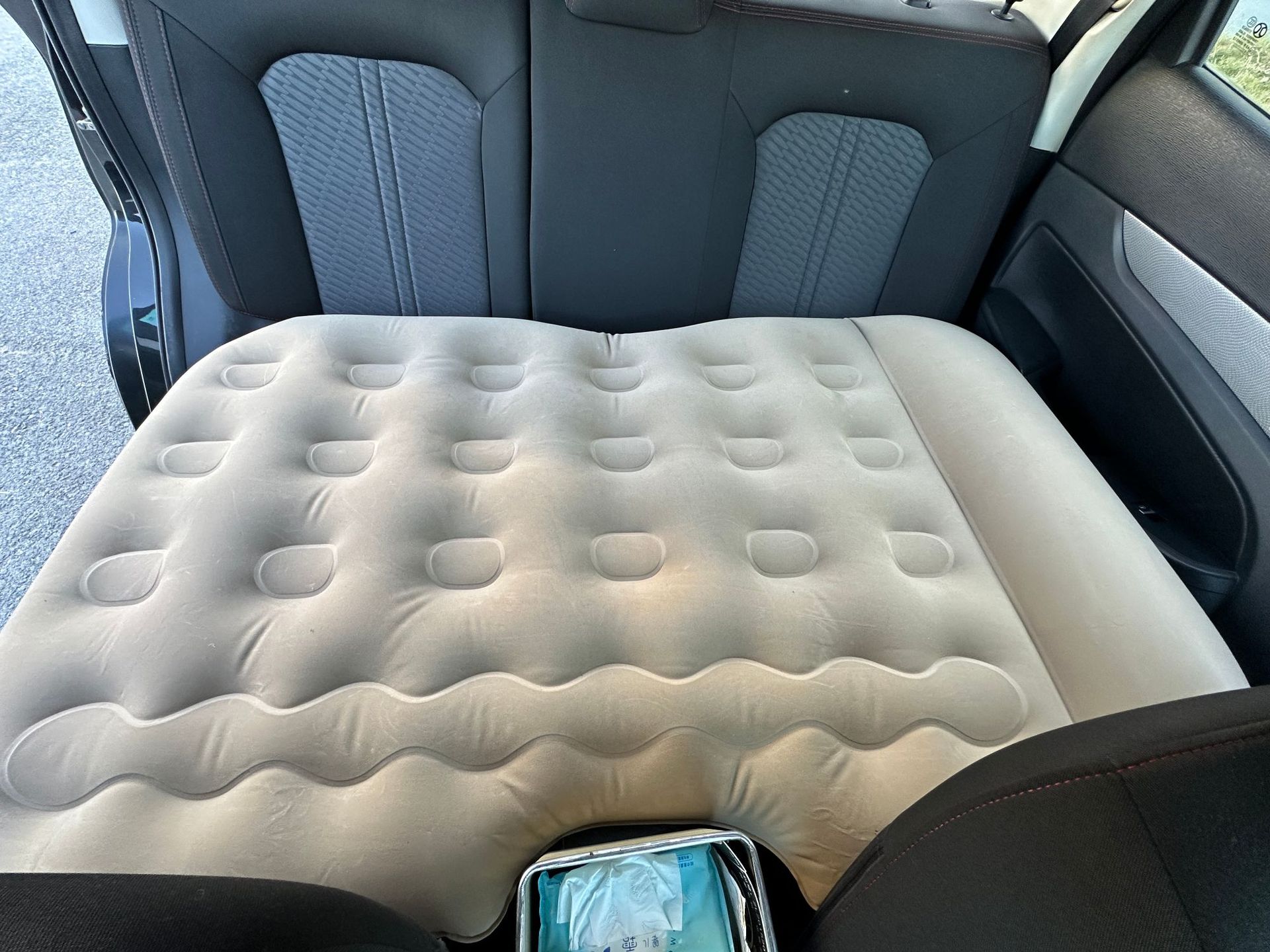 Inflatable Car Bed, Rear Seat, Flocking PV Outdoor Camping
