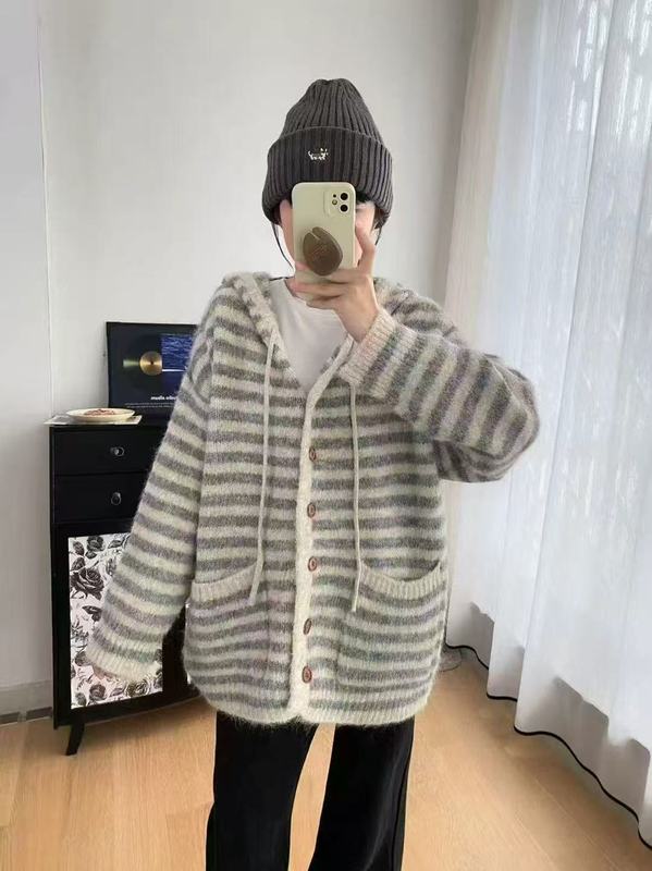 2025新款设计感撞色条纹气质连帽长袖毛衣女秋季宽松百搭减龄上衣|undefined