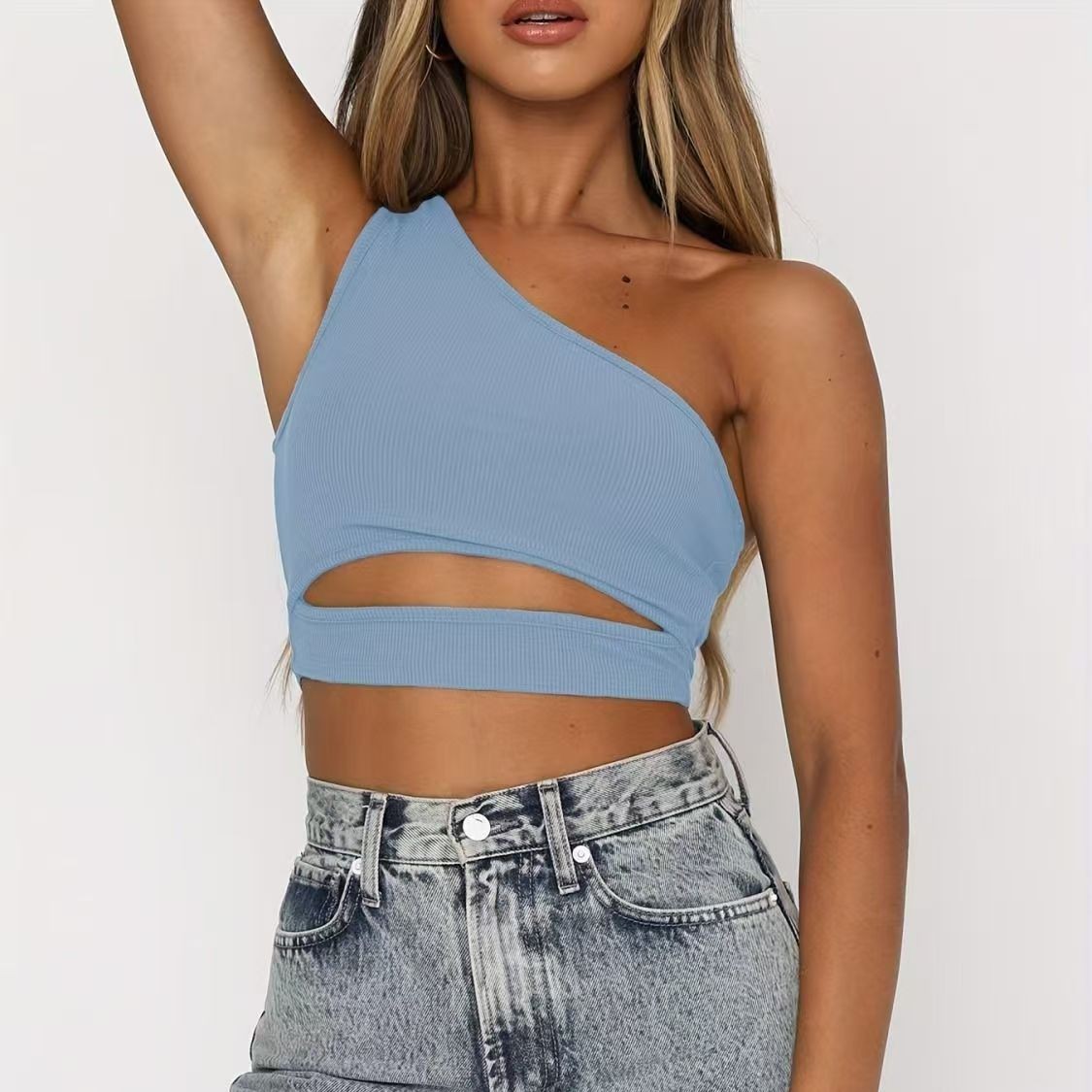 Europa y los Estados Unidos nuevos chalecos de punto casuales de color sólido de mujer sexy ultra corto de hombro inclinado chaleco pequeño de moda