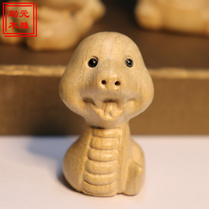 桃木の木の彫刻の十二生肖のフルセットのネズミの牛の虎のウサギの竜の蛇の馬の羊のサルのニワトリの犬の豚の車の置物の文は卸売りを遊びます。|undefined