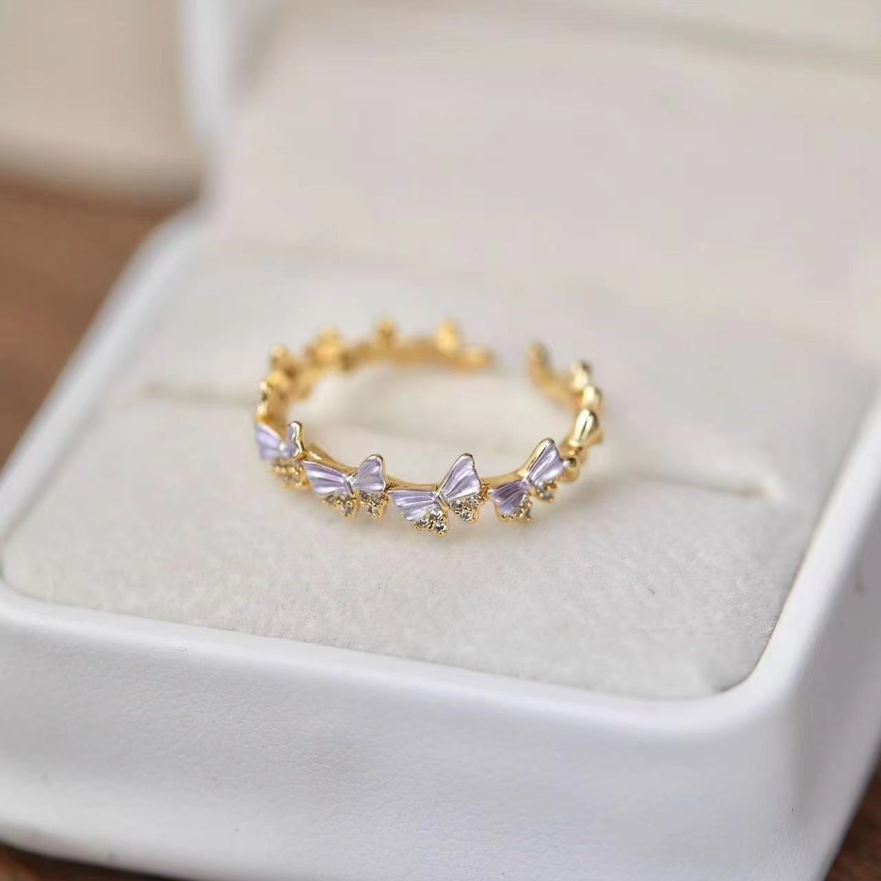 보라색 나비 반지