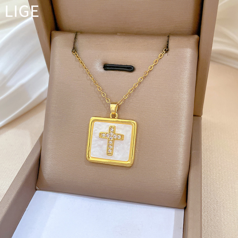 Square Crystal Diamond Collarbone Necklace For Women Titanium_voghion.com