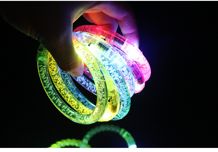 Acrílico Luminoso Led Colorido Pulsera Pequeño Juguete Joyería 1 Pieza Al Azar display picture 3