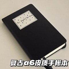 シンプルなレトロなa6黒革のハンドブック、見栄えの良い厚みのある空白の内側ページ、学生日記ノート