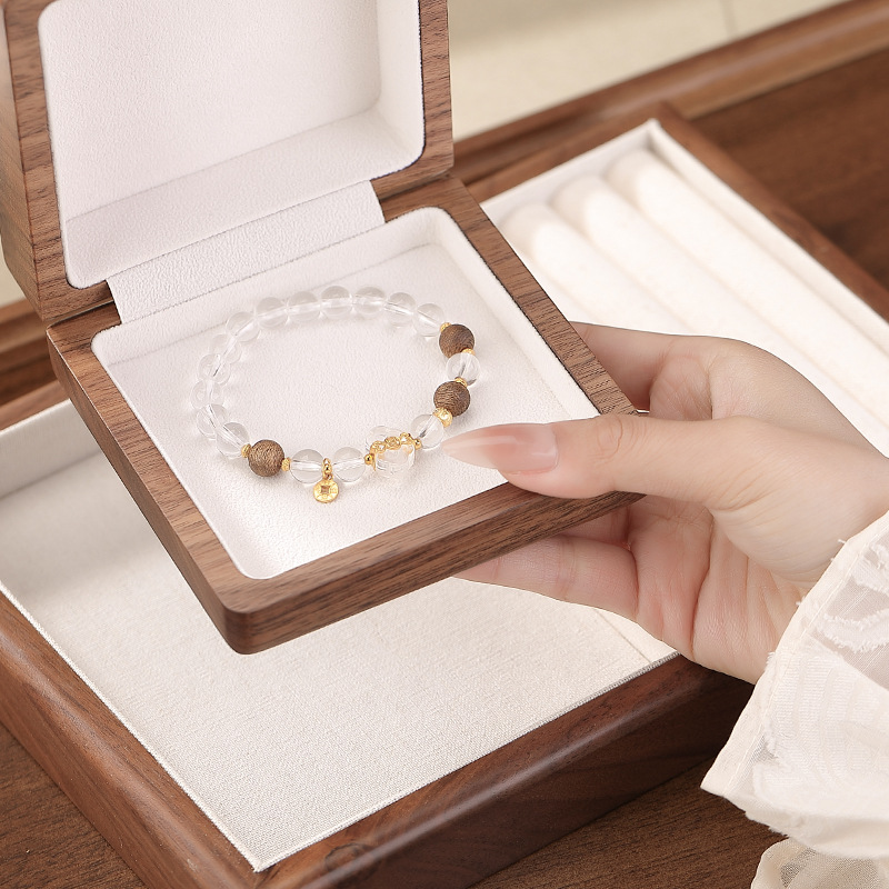 Vòng tay bạc S925 mạ vàng hạt tròn đính tinh thể trắng trầm hương Ruyi đồng xu — Một chiếc