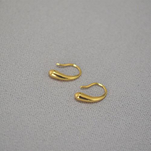 Korean Dongdaemun Design Mini Cute Simple Daily Small Water Drop Bean Sprout Style Earrings for Women