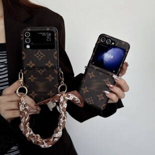 �m������zflip7�֙C���¿�Galaxy ZFlip6�ۯB��3/4/5���o��Ů����