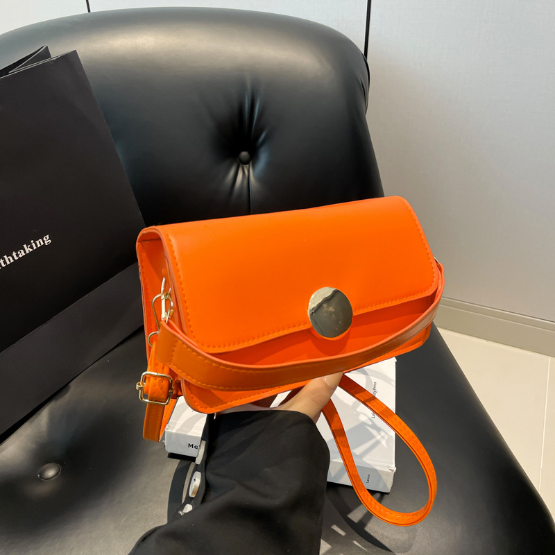 Bolso de moda coreano 2025 nuevo nicho de textura de hombro pequeño bolso cuadrado de color caramelo bolso de viaje de moda