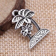 ��ɫ Ҭ�� Ҭ�Ә� �ؙ������ �Ͻ������ 23x16mm ���ؼs2.7g