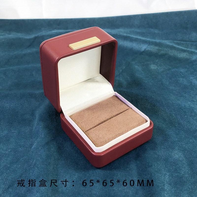 高级感金属牌拱顶首饰盒仿绵羊皮珠宝盒大号珠宝包戒指盒项链盒子|undefined