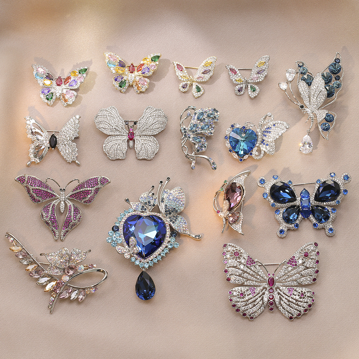 Brooch for Women Fashion Popular Retro Style Butterfly Gemstone Corsage Plated 18K Gold Rainbow Color Zircon Brooch Jewelry for Women