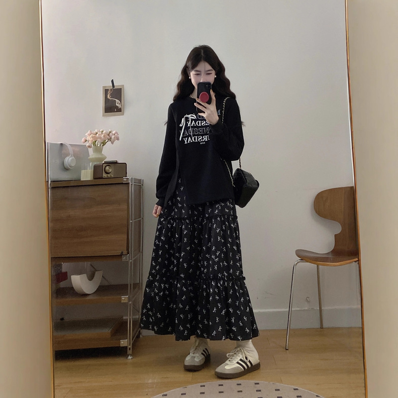 法式字母印花蝴蝶结卫衣+百搭碎花半身长裙女秋季遮肉显瘦两件套|undefined