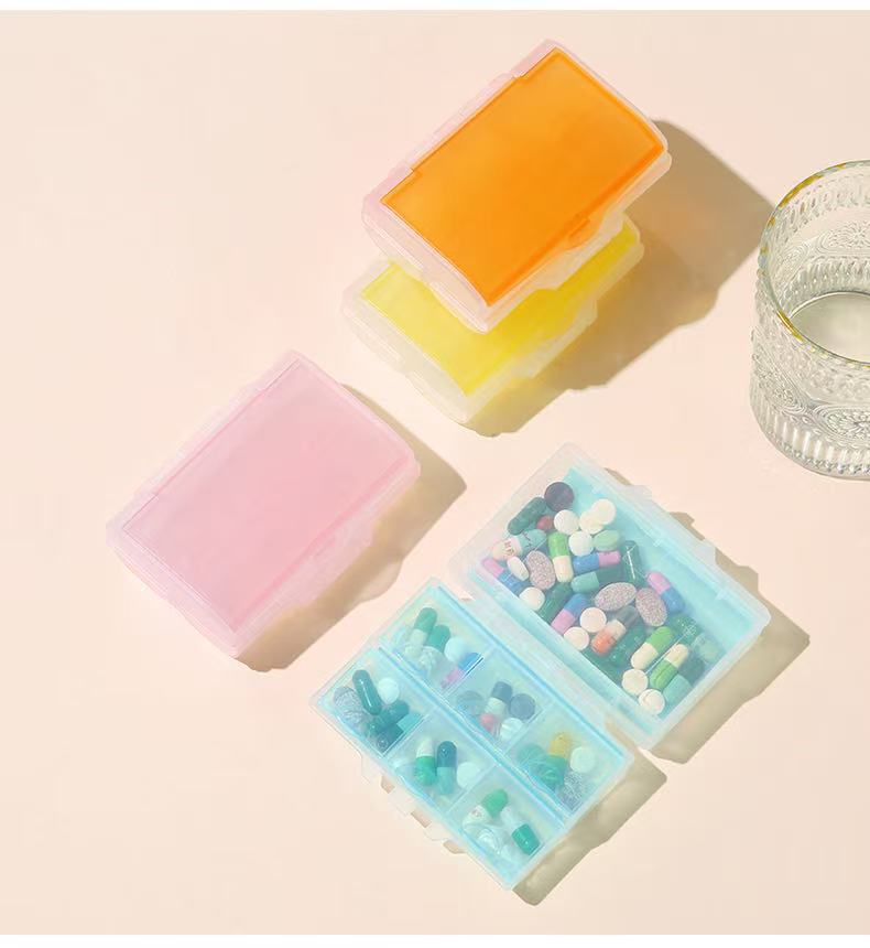 One-Week Portable Pill Box, Double-Layer 7-Compartment Plastic Pill Box Jewelry Storage Box