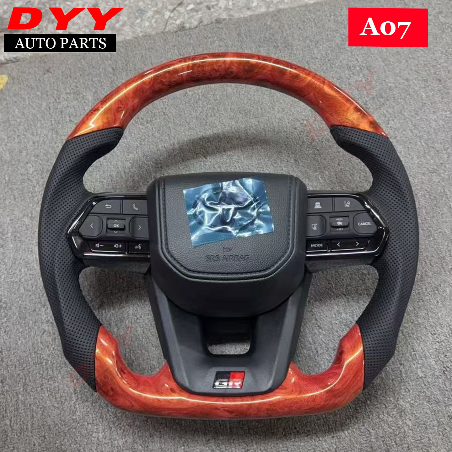 Suitable for Toyota LC300, Alphard 80 series, Hilux, Land Cruiser, Crown, wood grain steering wheel