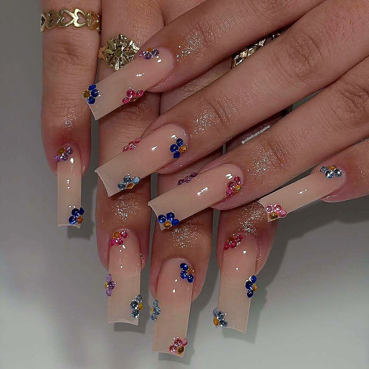 Uñas, uñas, uñas largas europeas y americanas, tubería de agua larga, flores de diamantes, uñas postizas, uñas largas, uñas, uñas, uñas de estilo