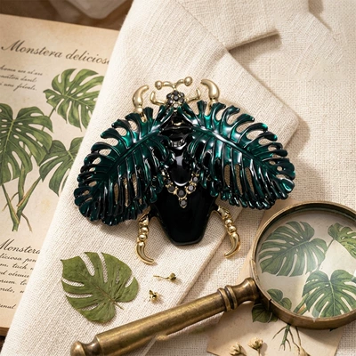 Creative Clothing Collar Accessory — Yaxa sancaqları - scarab-dark-green