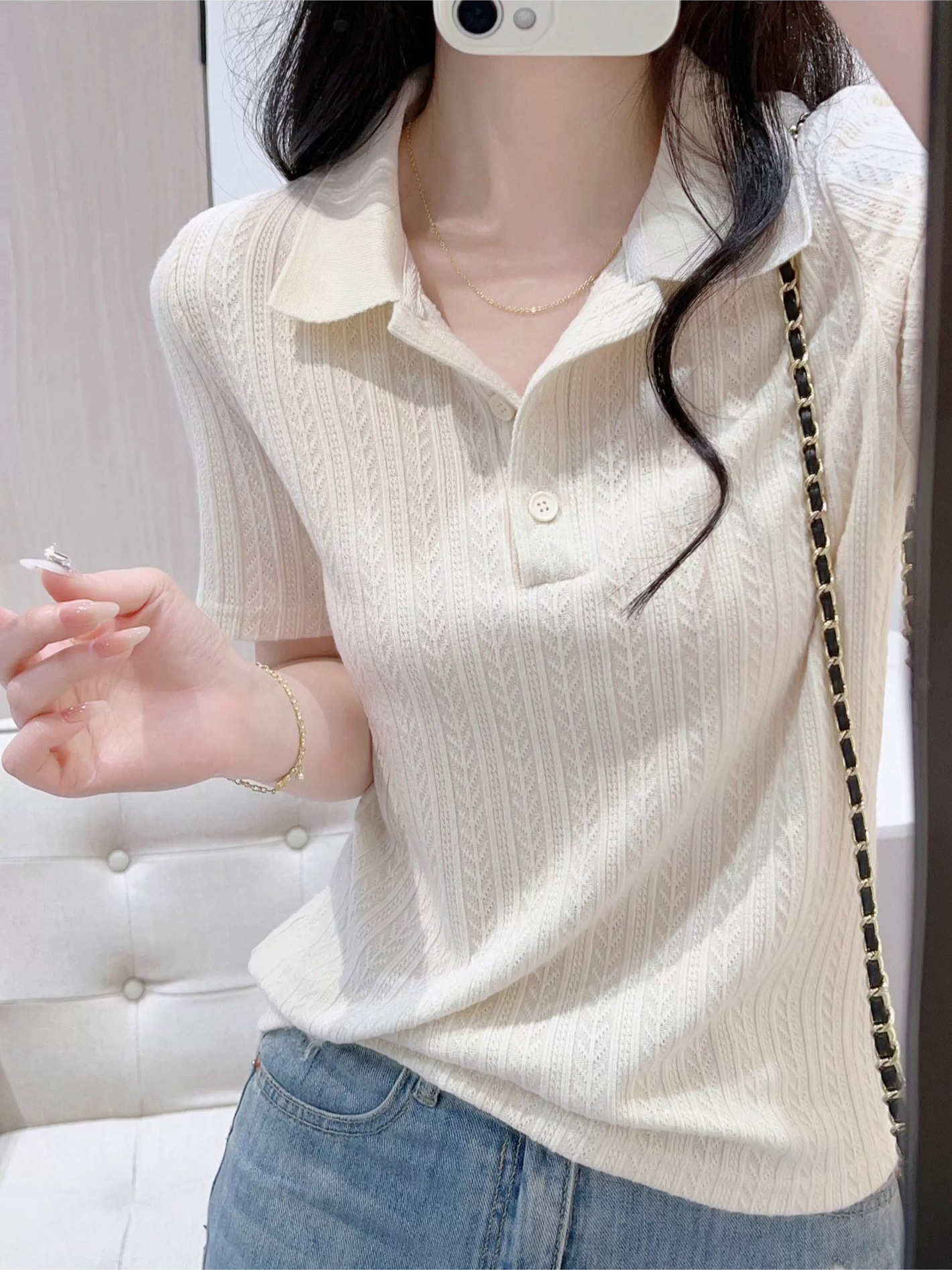 Áo polo nữ ngắn tay dáng ôm, cổ bẻ, phom chuẩn, thiết kế tôn dáng — màu đen