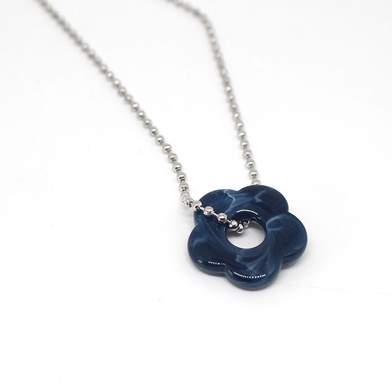 Simple Personality Hollow Flower Necklace Color Flower Sweater Chain Jewelrypicture5