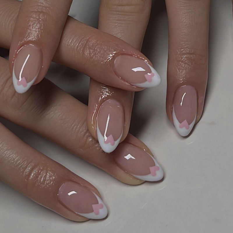 Simple French White Edge Wearable Nails Short Almond Manicure Pink Heart Removable Fake Nails Wholesale