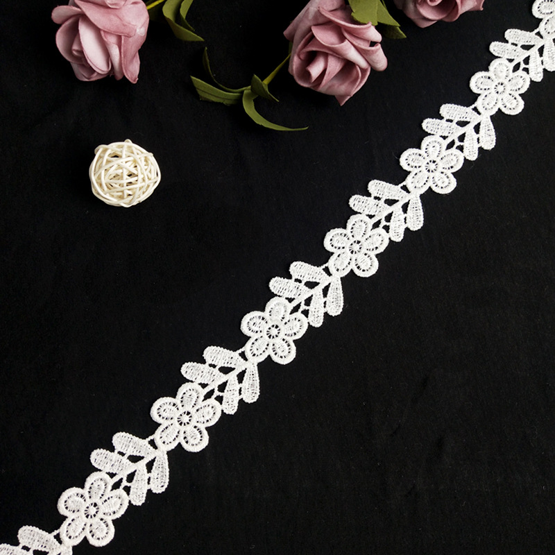 白色水溶花边-M040